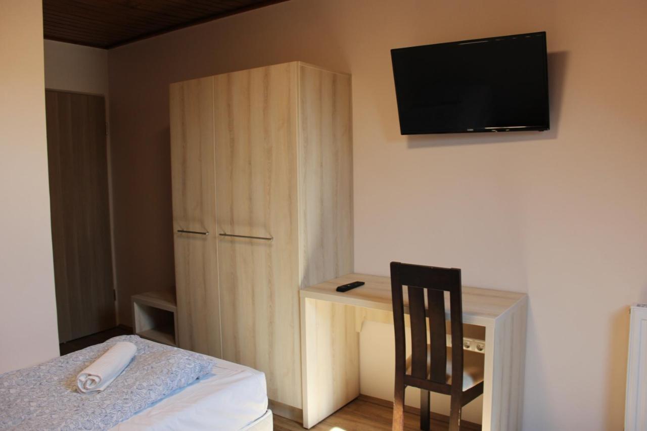 Natura Panzio&Apartmanhaz Орфів Екстер'єр фото