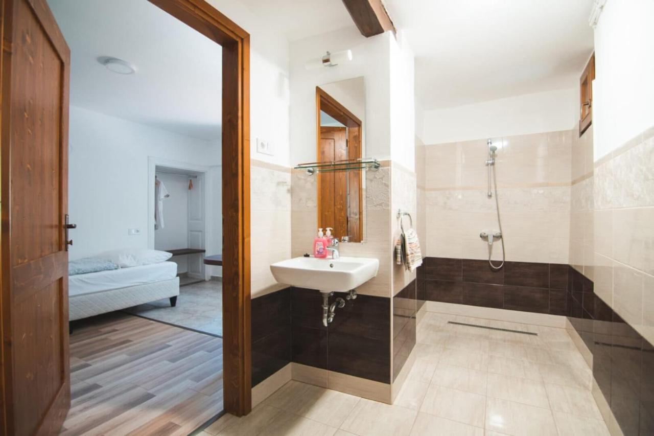 Natura Panzio&Apartmanhaz Орфів Екстер'єр фото